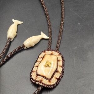 vintage handcrafted artisan Beaded W Stone & Nugget bolo tie Whale End Cord